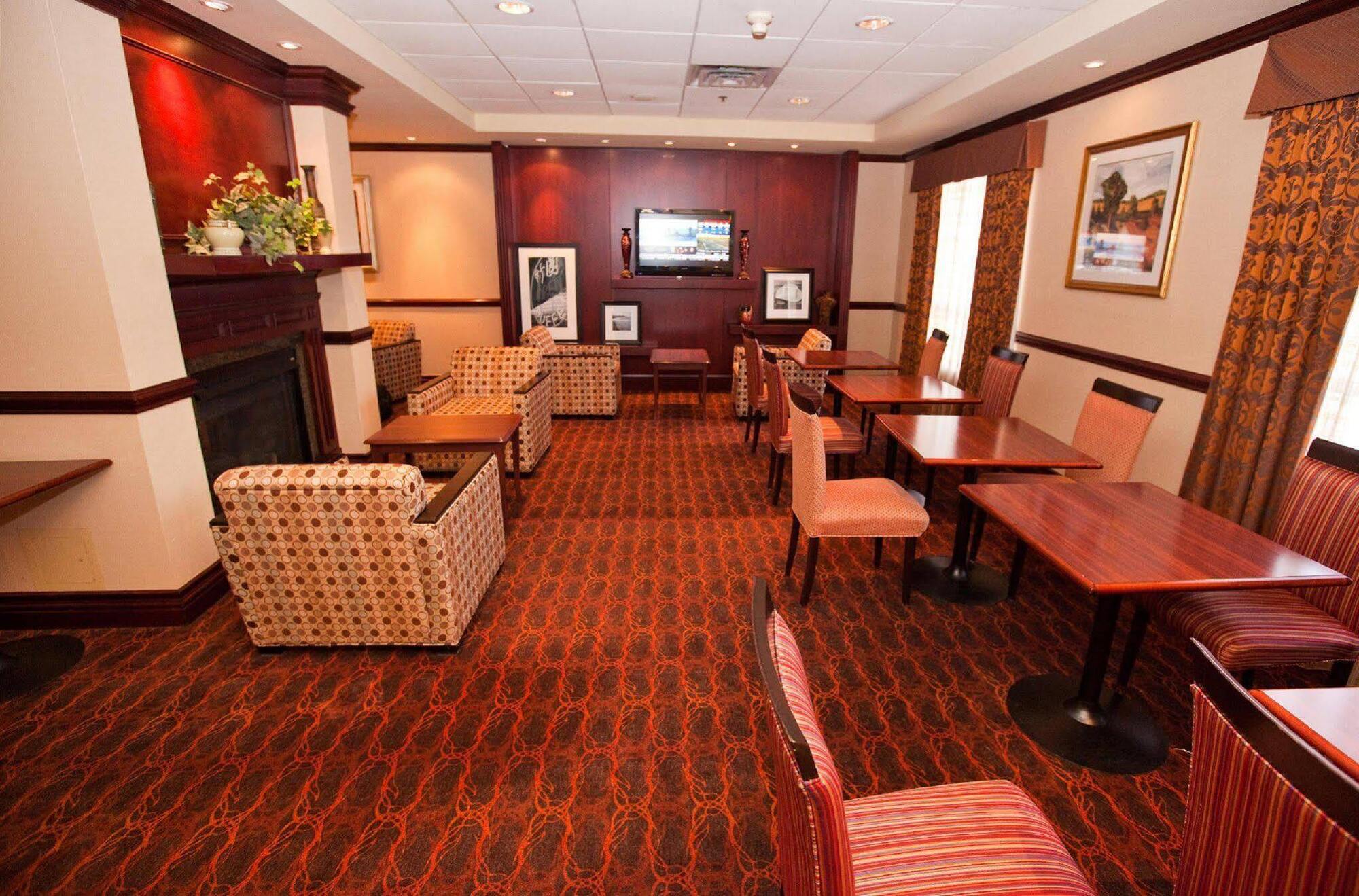 Hampton Inn Toronto-Mississauga West Restaurant photo